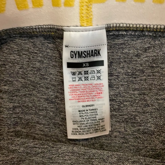 Gymshark Flex xsmall hello and gray shorts - Picture 2 of 4